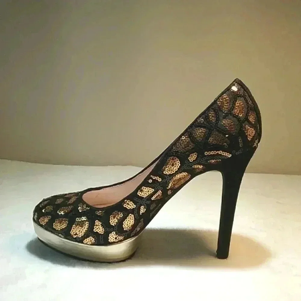 Vince camuro platform gold and  black